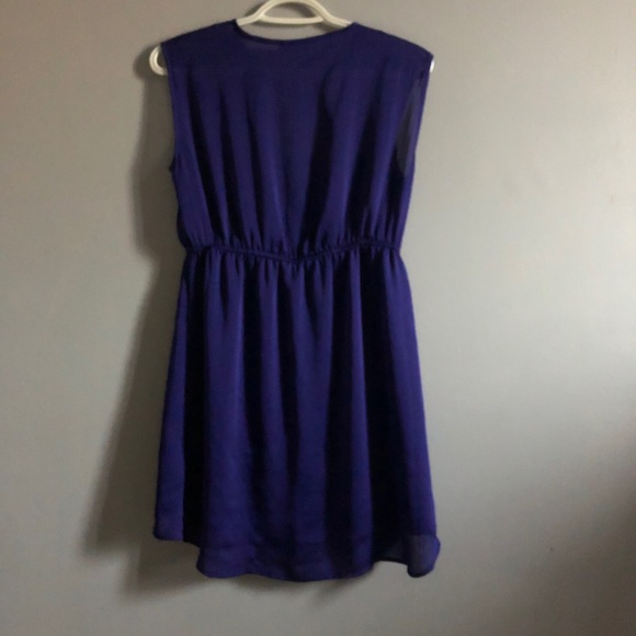 Purple V Neck Dress - Picture 2 of 3